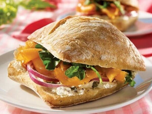 Sandwich au saumon fumé et avocat : la recette chic et gourmande